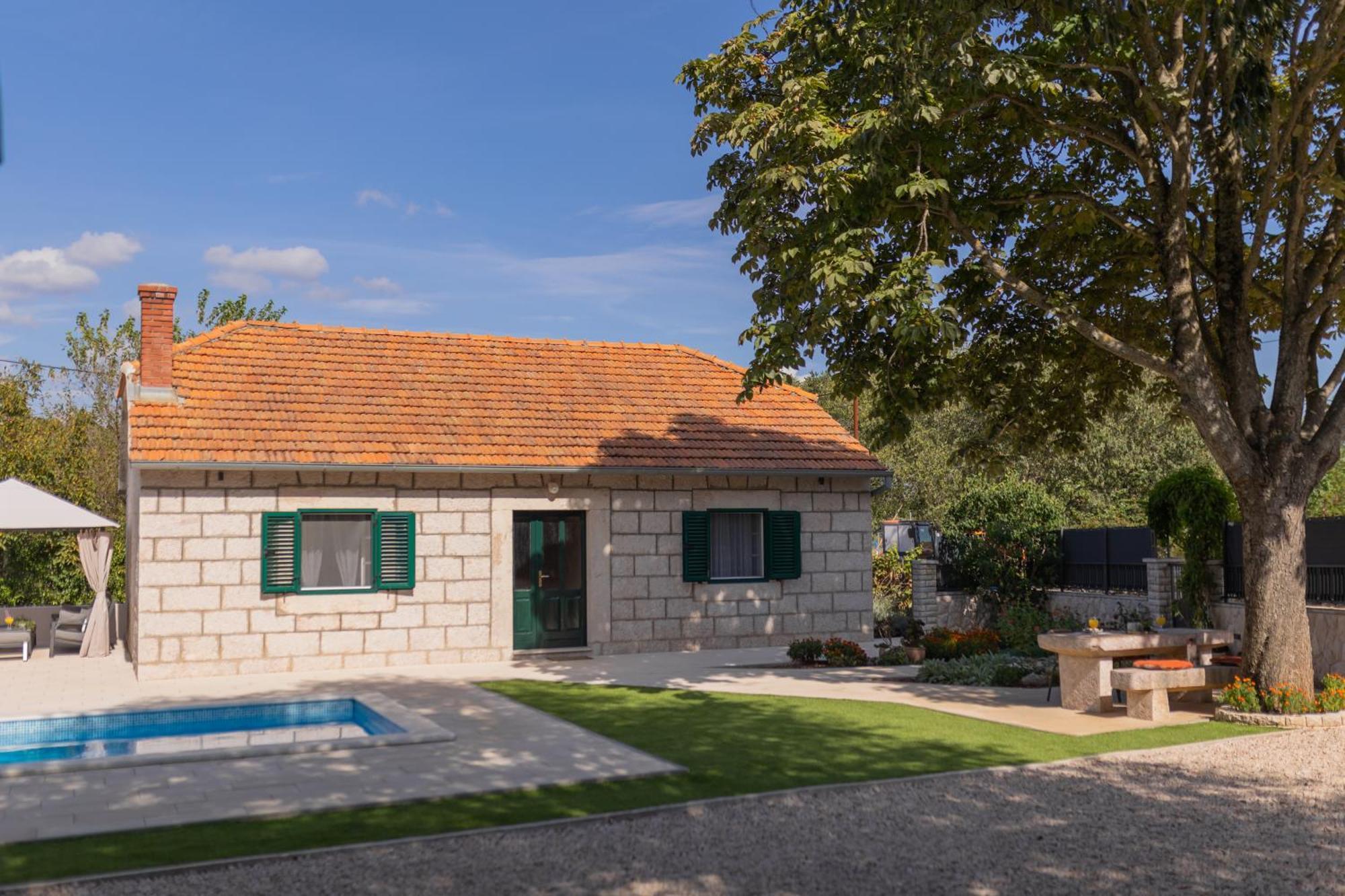 Experience Village Life - Jokini Dvori With Private Pool Pakovo Selo المظهر الخارجي الصورة