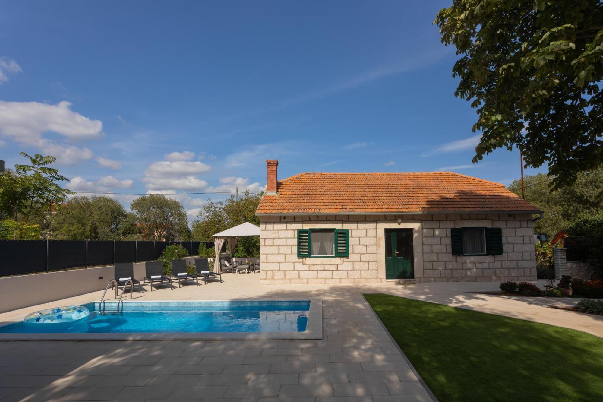 Experience Village Life - Jokini Dvori With Private Pool Pakovo Selo المظهر الخارجي الصورة